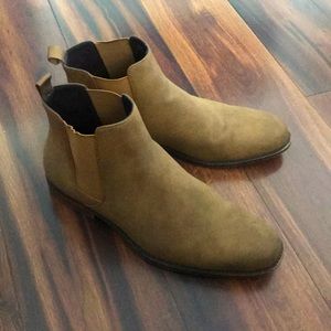 Size 10 Parker & Sky Chelsea Boots